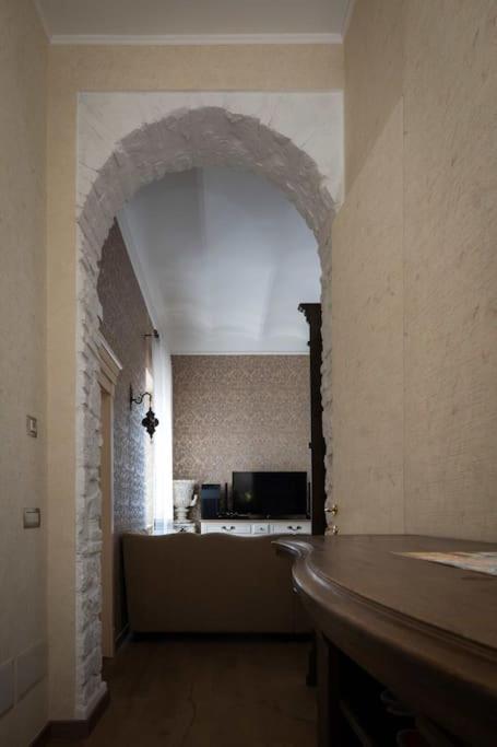 Merulana Penthouse: 5 Minutes Walk From Colosseum Ngoại thất bức ảnh