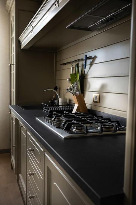 Merulana Penthouse: 5 Minutes Walk From Colosseum Ngoại thất bức ảnh