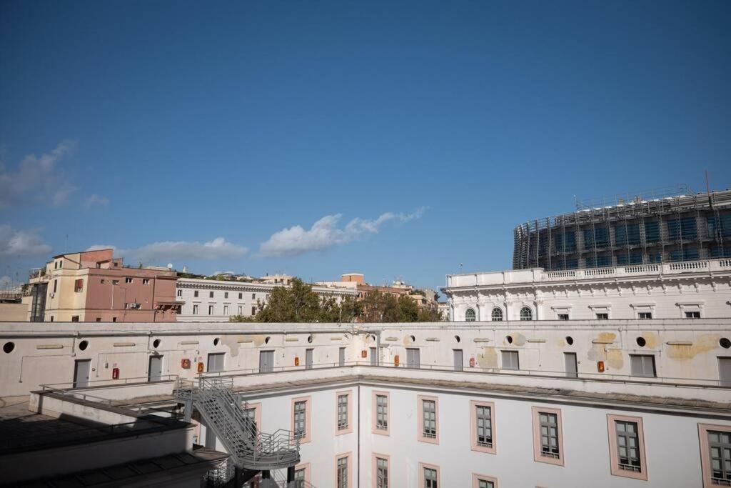 Merulana Penthouse: 5 Minutes Walk From Colosseum Ngoại thất bức ảnh